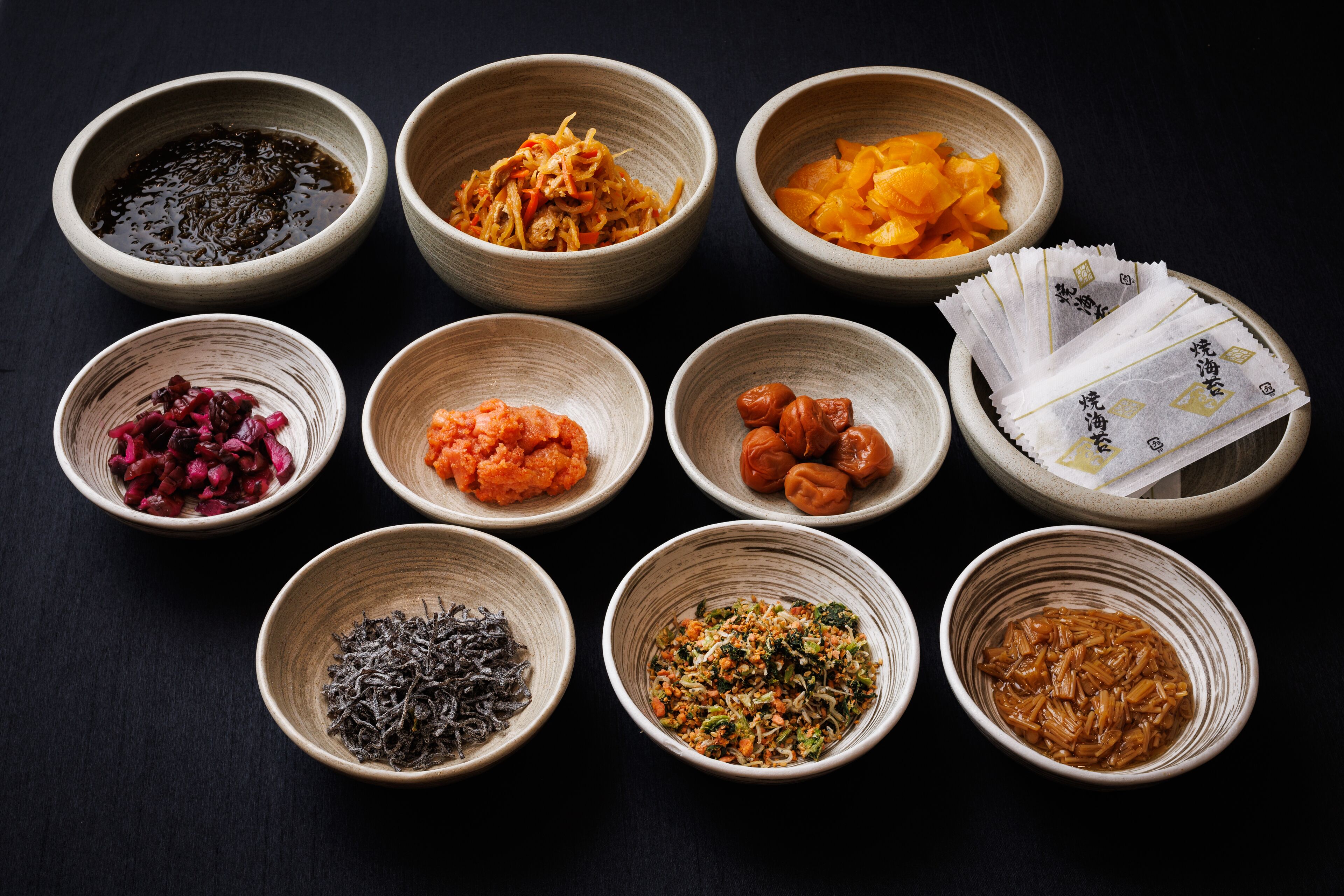 daily buffet breakfast (jpy 2800 per person)