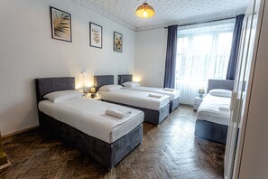 Classic Apartment, 3 Bedrooms | 3 bedrooms, iron/ironing board, free WiFi, bed sheets - K&D Super Big Apartment 2 Krakow (Kraków)
