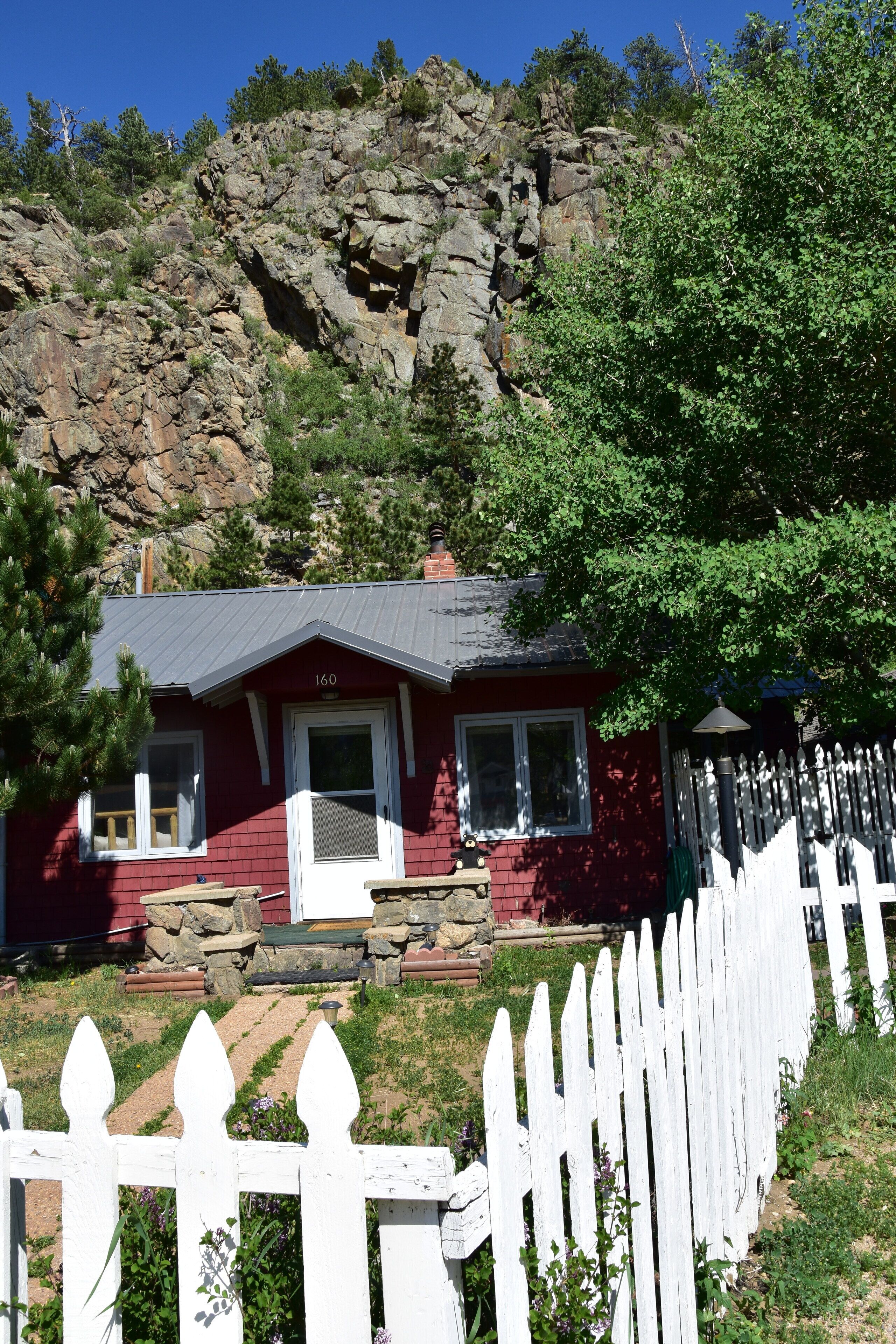 Vintage Cabin in Downtown Estes Park