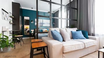 Deluxe Studio (Obywatelska 47A -7/1) | 1 bedroom, desk, iron/ironing board, free WiFi