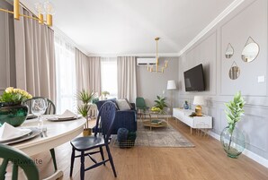 Superior Apartment (Obywatelska 47A-7/2) | Área de estar | TV de tela plana