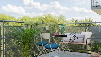 Exclusive Apartment, 1 Bedroom (Obywatelska 47B-14/2) | View from room