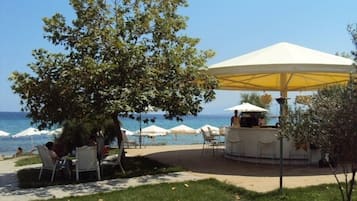 Beach bar