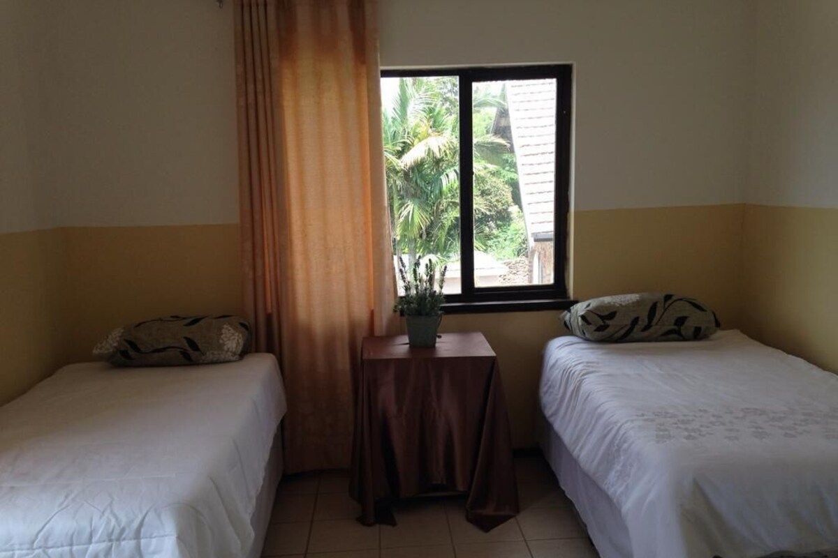 Minibar, desk, laptop workspace, blackout curtains