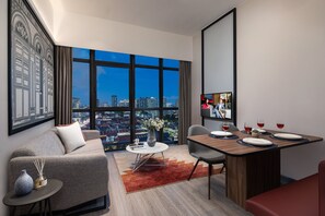 In-room safe, soundproofing, iron/ironing board, bed sheets - Citadines Rochor Singapore (Singapore)