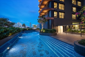 Outdoor pool - Citadines Rochor Singapore (Singapore)