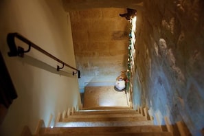 Staircase - 3 Archi B&B (Trani)