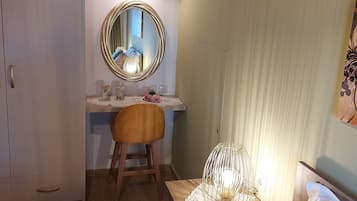 Zoi Luxurious Retreat | 2 間睡房、房內夾萬、獨特設計、獨特裝修