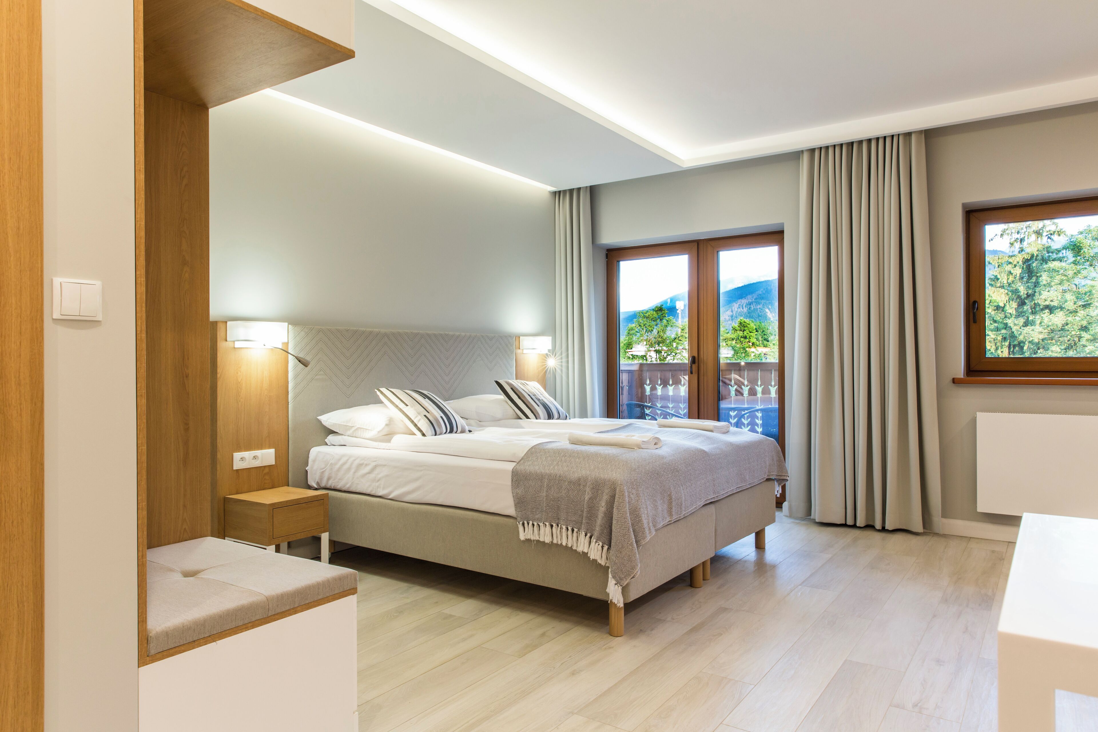 Apartament Royal Hill Residence 5 | Tabla de planchar con plancha, wifi gratis, ropa de cama