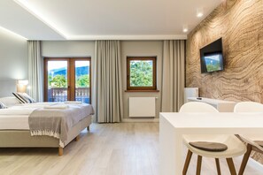 Apartament Royal Hill Residence 5 | Tabla de planchar con plancha, wifi gratis y ropa de cama