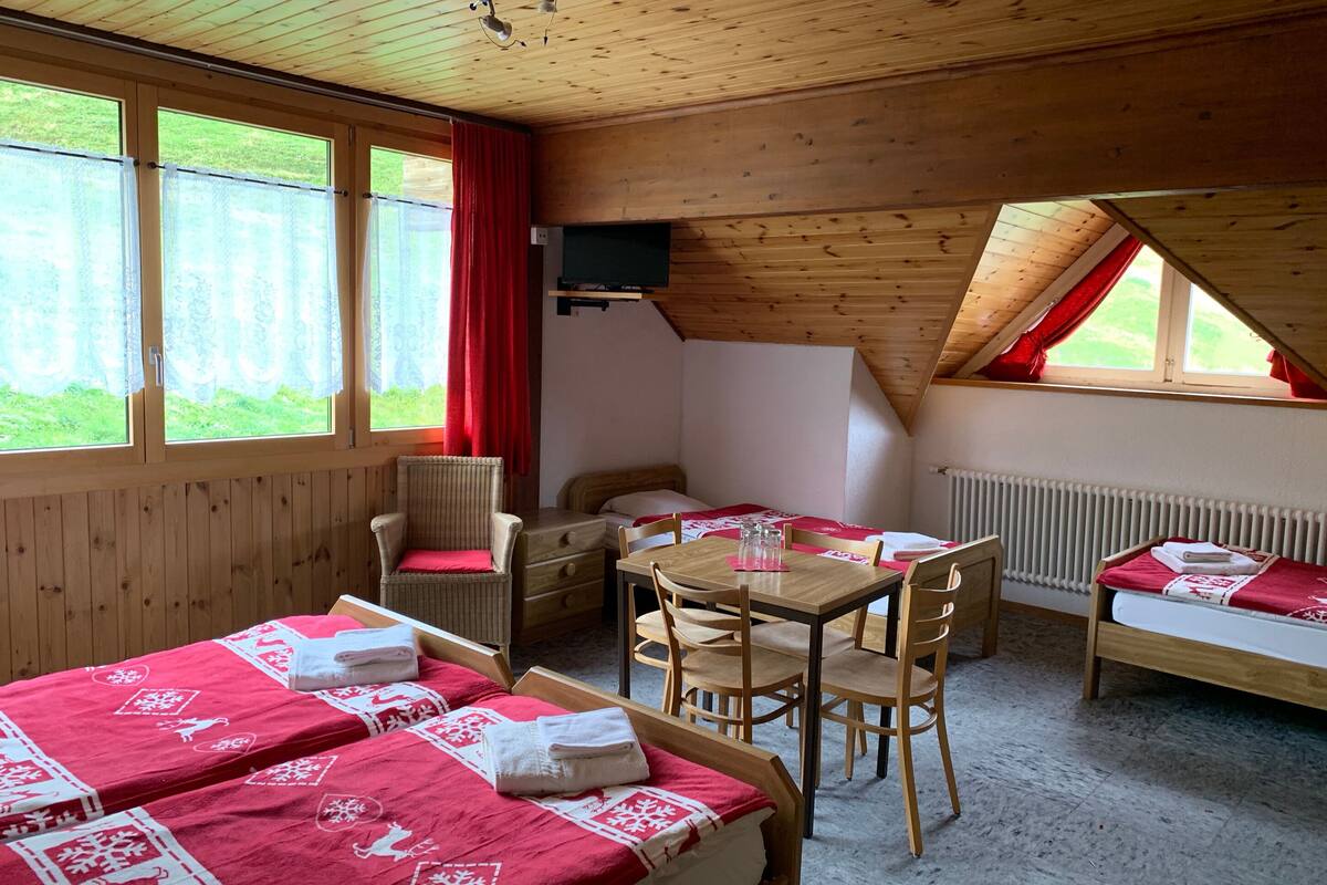 Quadruple Room | Individually decorated, individually furnished, free WiFi, bed sheets