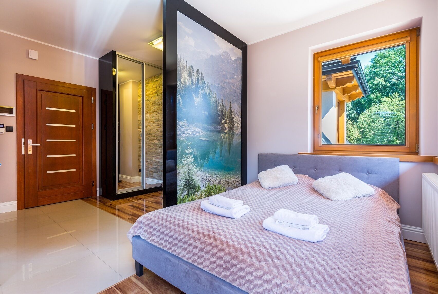 Zakopianskie Tarasy 12D | Individually decorated, desk, free WiFi, bed sheets