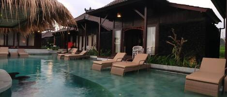 Alberca al aire libre