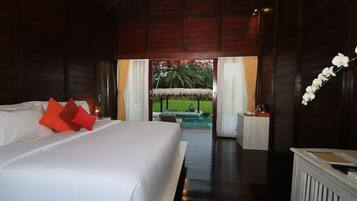 1 bedroom, in-room safe, free WiFi, bed sheets