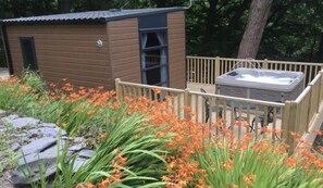 Camping pods with hot tubs | Whirlwanne