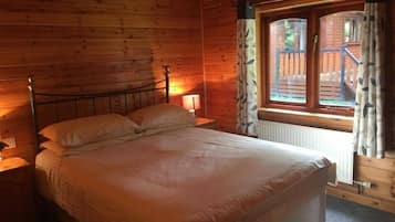 Lodge | 1 bedroom, bed sheets