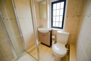 Apartment | Bathroom