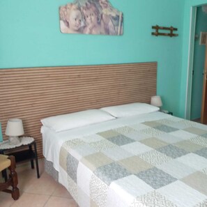 Wi-Fi gratuit, draps fournis