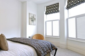 Departamento | 1 habitación, decoración personalizada y muebles diferentes 