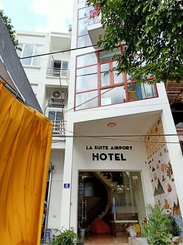 La Suite Airport Hotel