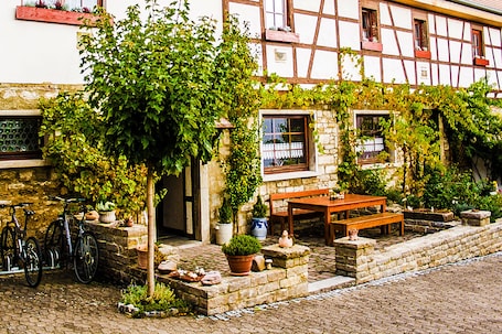 Exterior. Brunnenhof Randersacker - Das Kleine Hotel