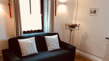 Suite, Private Bathroom, Garden View | Miscellaneous