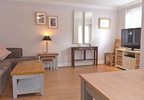 Apartment | Living area