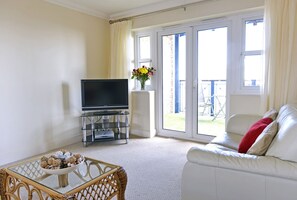 Apartment | Wohnbereich | Flachbildfernseher, DVD-Player