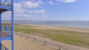Unclassified image, 2 of 17, button - Beachfront (Eastbourne)