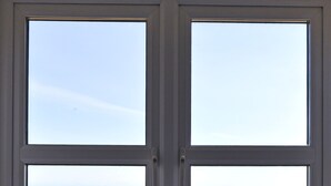 Unclassified image, 5 of 17, button - Beachfront (Eastbourne)