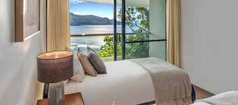 Waves 5 Hamilton Island - 3 bedroom, oceanviews, golf buggy and transfers
