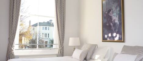 Apartment | 2 bedrooms, individually decorated, individually furnished