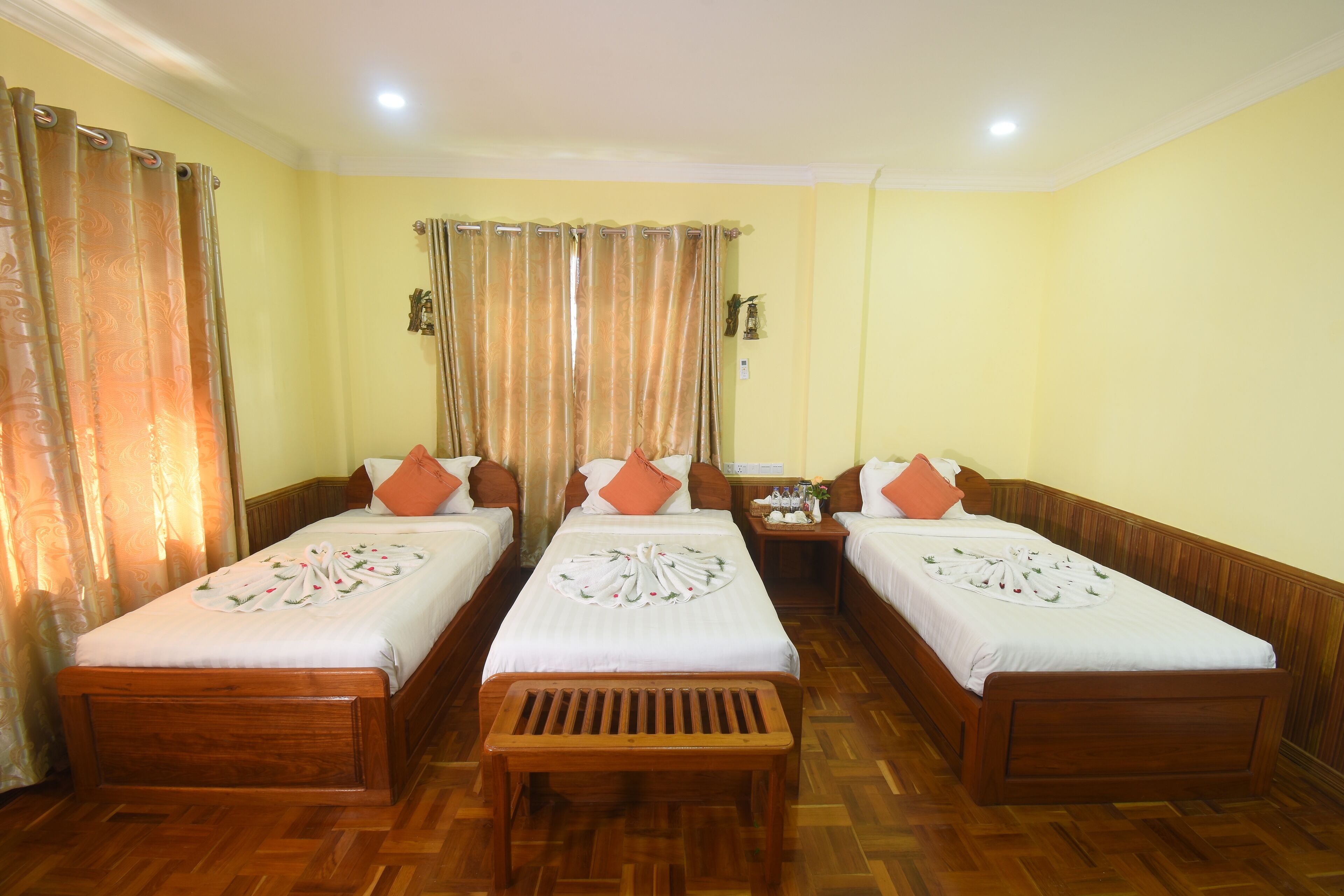 Superior Triple Room | Free WiFi, bed sheets