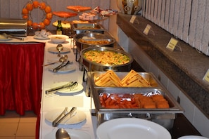 Daily continental breakfast for a fee