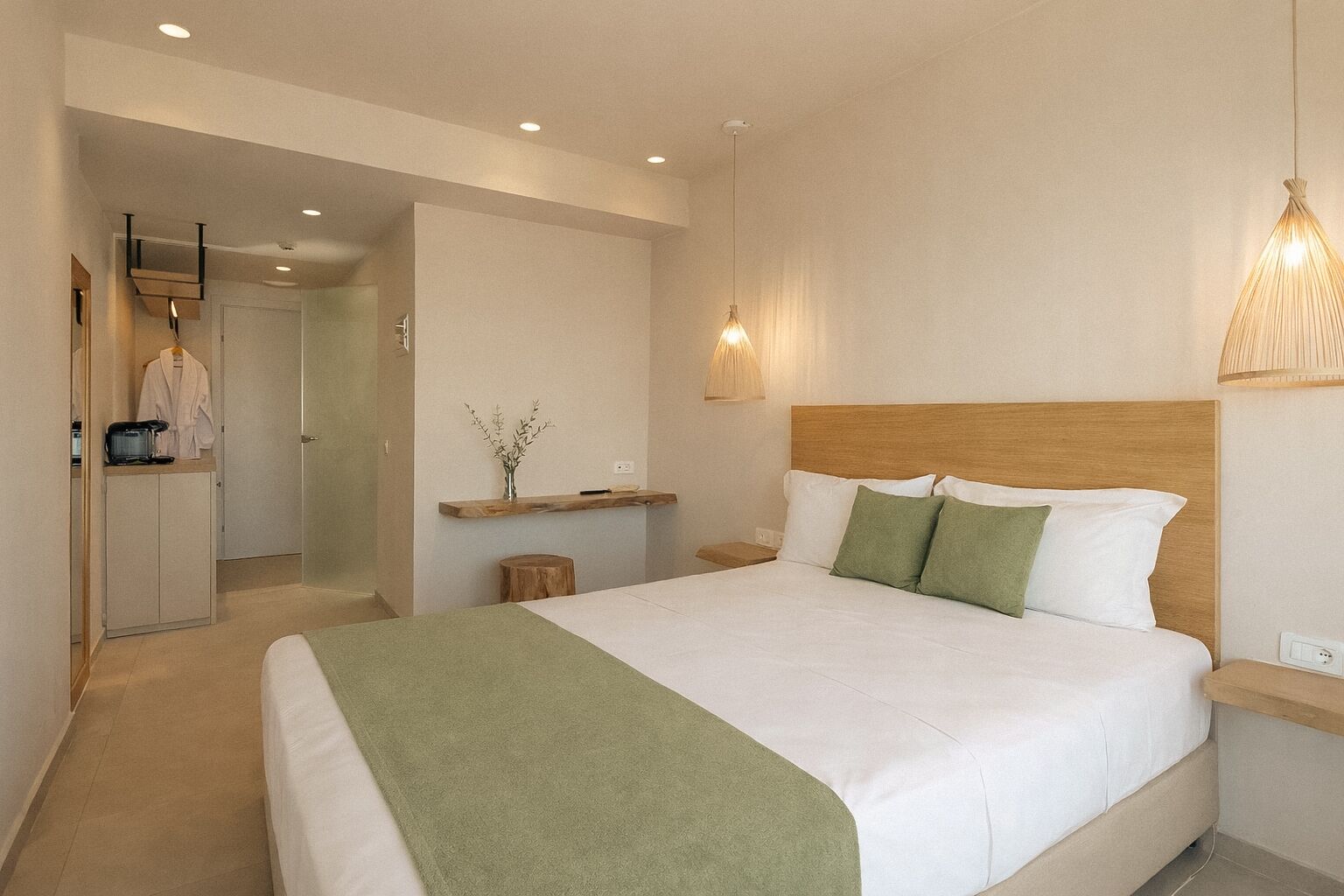 Caja de seguridad en la habitación y escritorio 