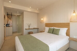 Serenity Sea View Room | ตู้นิรภัยในห้องพัก, โต๊ะทำงาน, ห้องเก็บเสียง, เตารีด/โต๊ะรีดผ้า