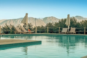 Seasonal outdoor pool, pool loungers - Zeus Eleva Miraya (Agios Nikolaos)