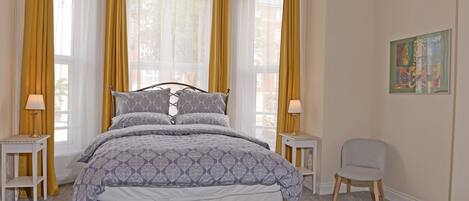 Apartment | 2 bedrooms, individually decorated, individually furnished