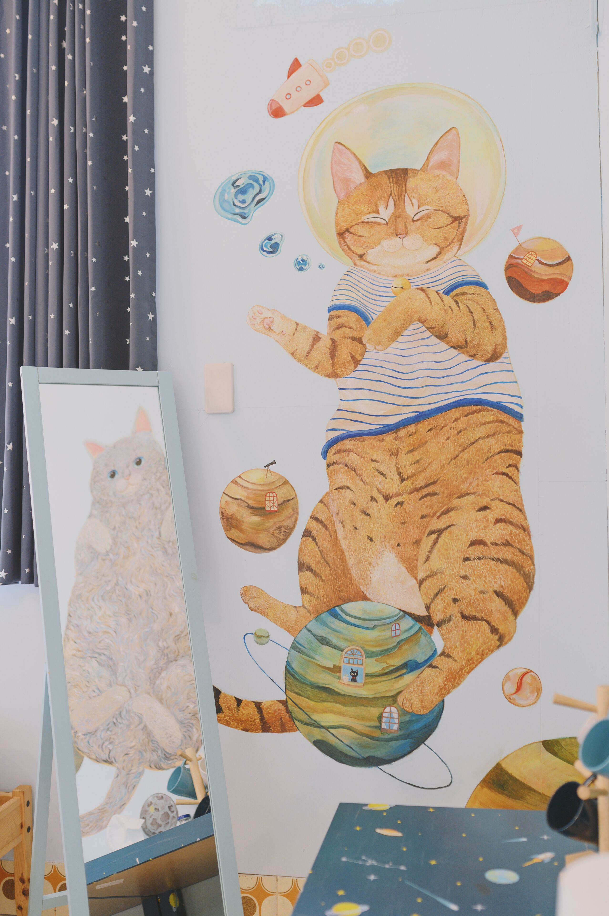 Habitación cuádruple económica | Escritorio, cortinas blackout, insonorización y wifi gratis 