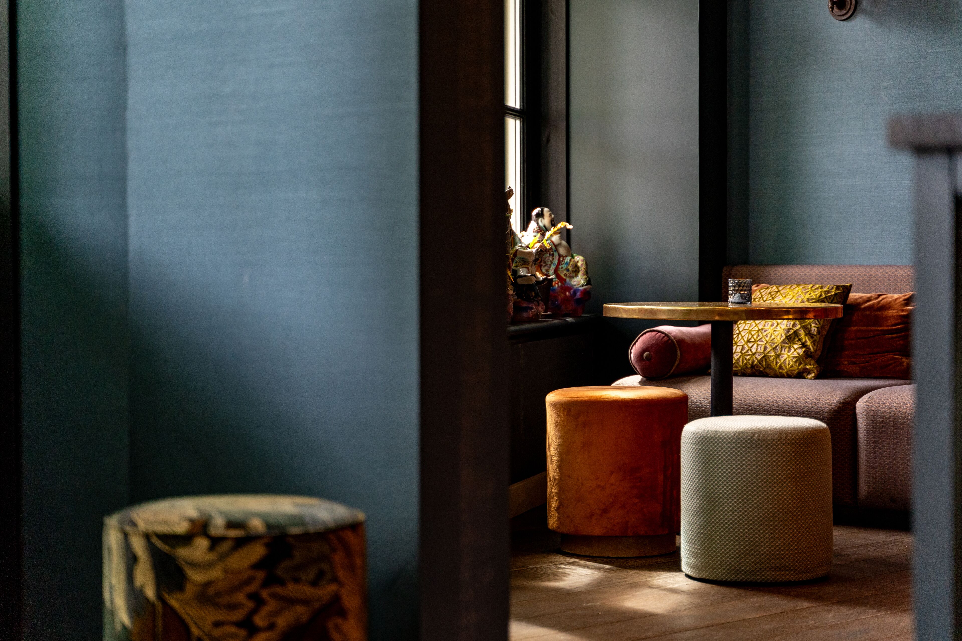 Lobby-lounge