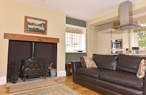 Cottage | Living area | Plasma TV, fireplace, DVD player, iPod dock - Little Friston Lodge (Eastbourne)
