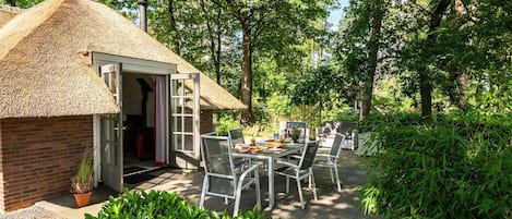 Buiten dineren