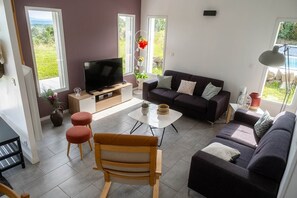 TV, DVD player, stereo