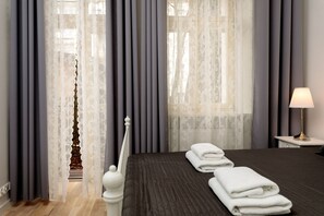 Classic Apartment | Individually decorated, individually furnished, iron/ironing board - Let's Krakow Apartments - City Center (Kraków)