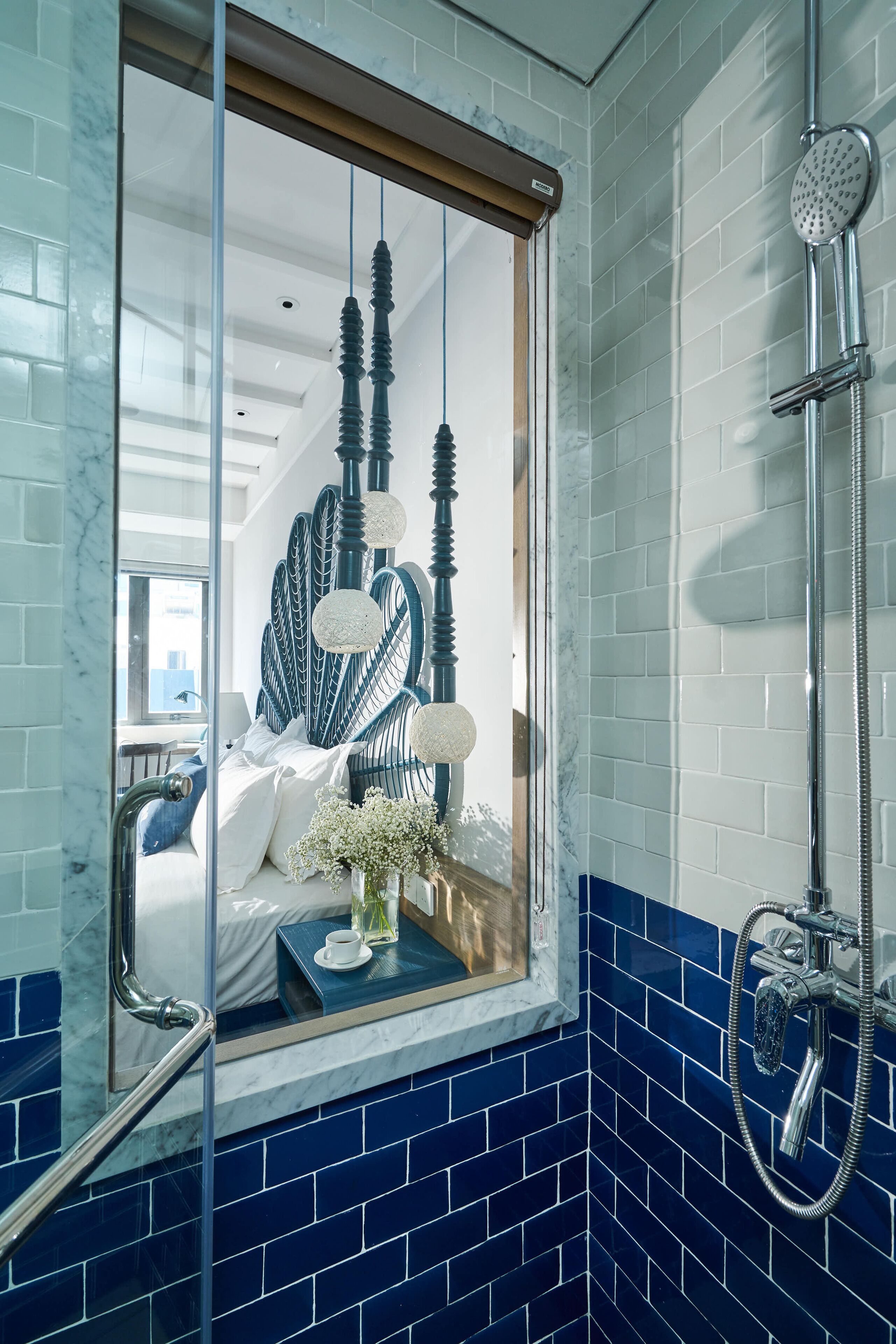 executive family suite room, city view | bathroom | shower, free toiletries, hair dryer, bathrobes