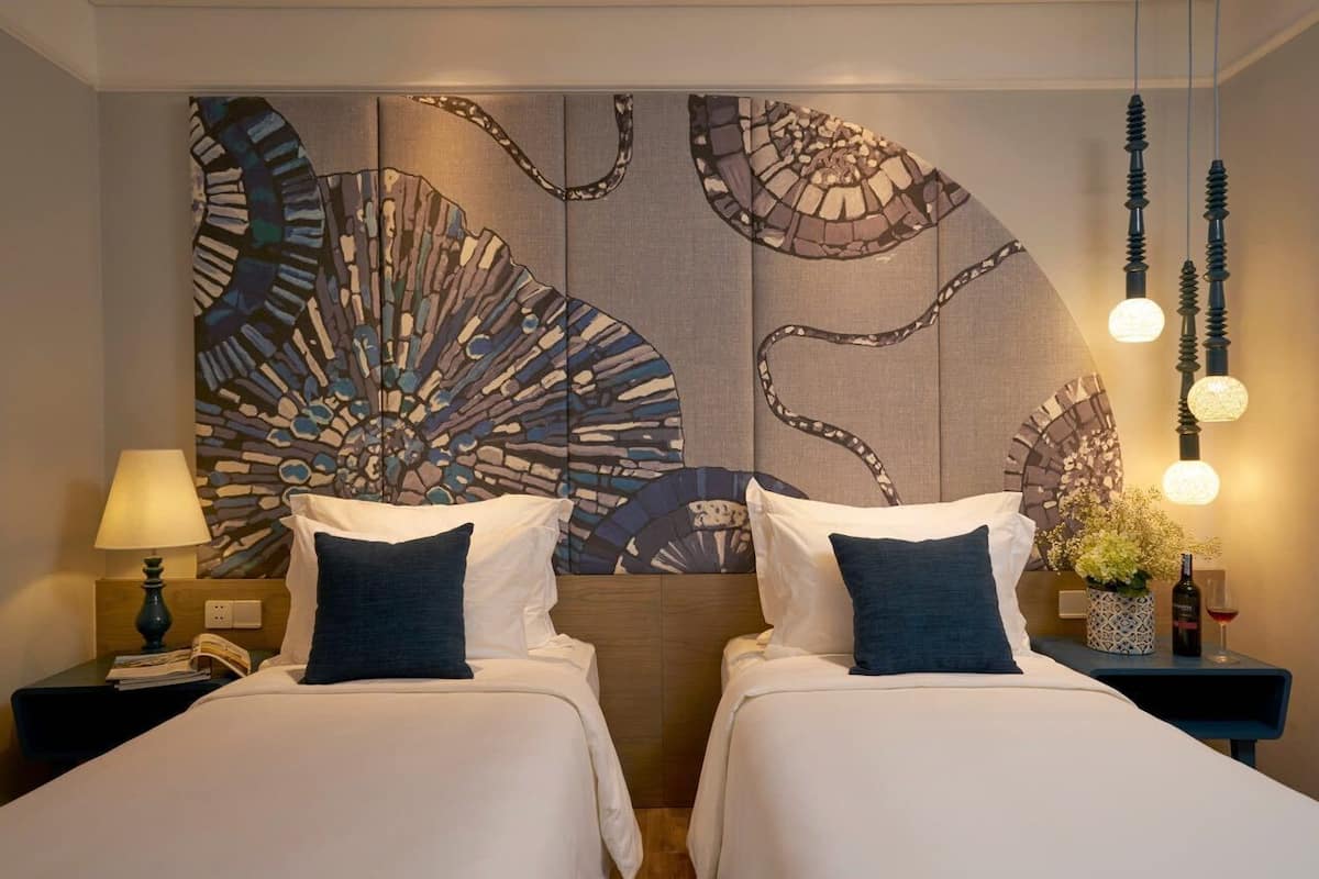 Deluxe-værelse med 2 enkeltsenge | Minibar, pengeskab på værelset, lydisolering, gratis Wi-Fi