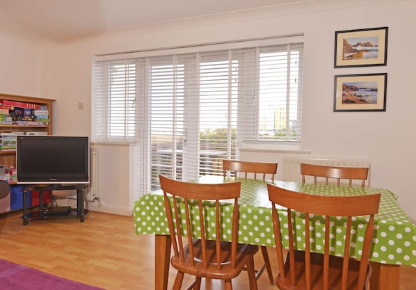Apartment | In-room dining