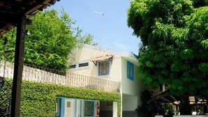 Outdoor pool, pool umbrellas, sun loungers - Pousada D'Olinda (Olinda)