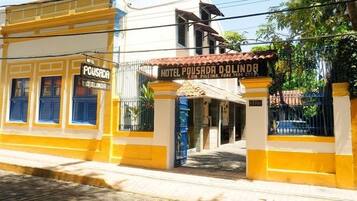 Fachada da propriedade