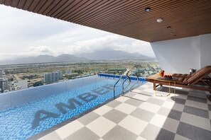 Outdoor pool - Amber Hotel (Nha Trang)